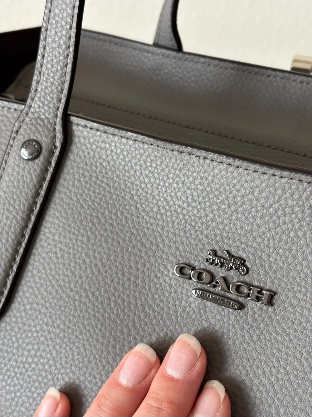 Coach City Pebbled Leather Zip Tote Bag Purse in Smokey Light Gray